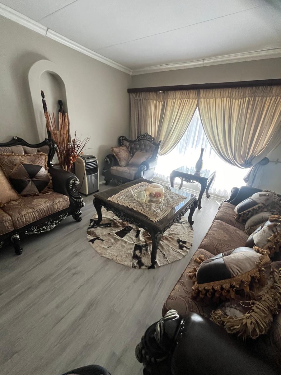 4 Bedroom Property for Sale in Riebeeckstad Free State